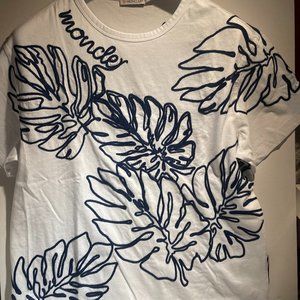 Moncler T-shirt